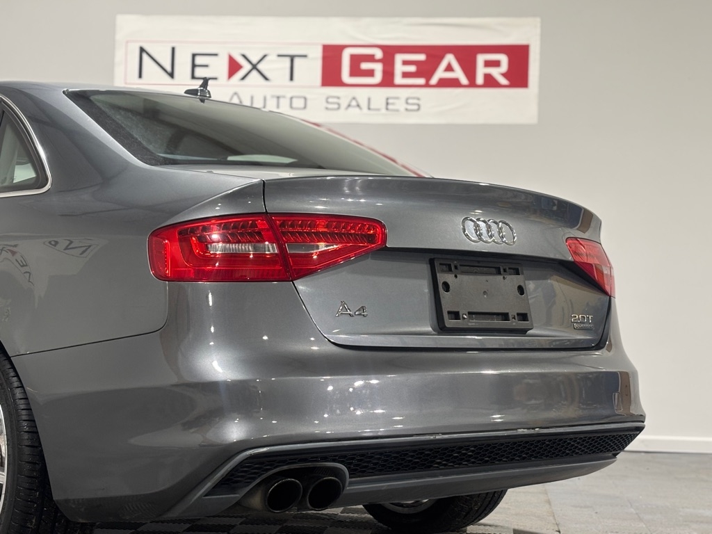 Audi A4 2.0T Premium quattro Sedan AWD 8A 2016