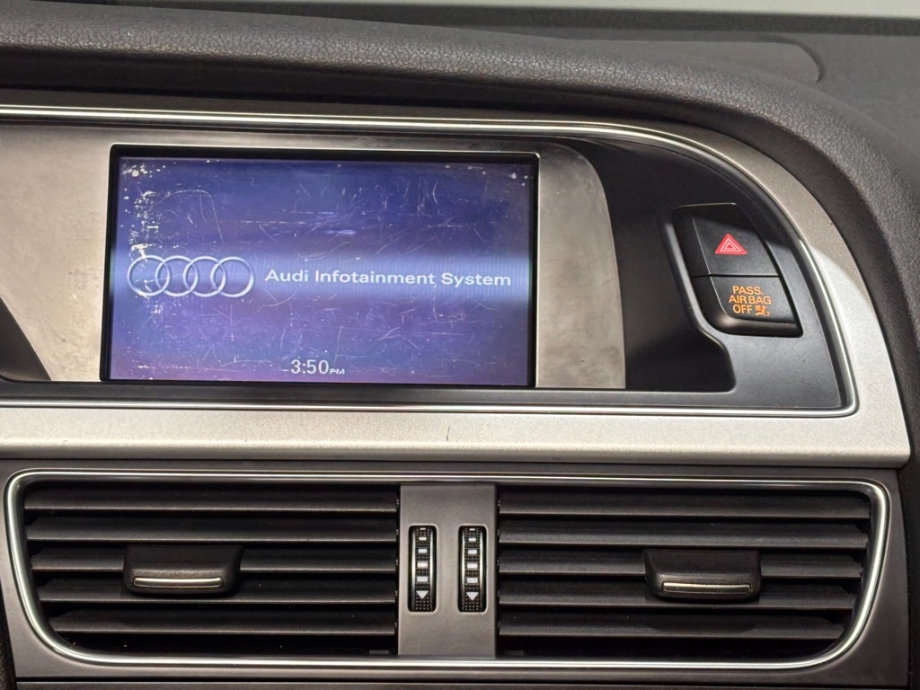 Audi A4 2.0T Premium quattro Sedan AWD 8A 2016