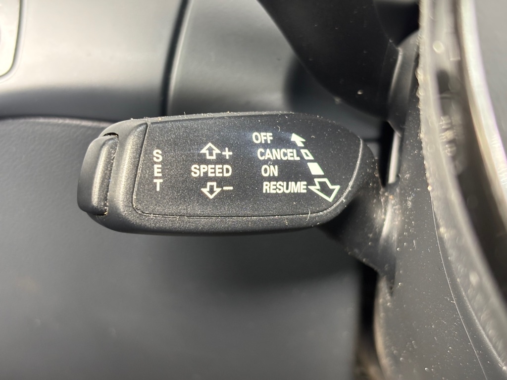 Audi A4 2.0T Premium quattro Sedan AWD 8A 2016