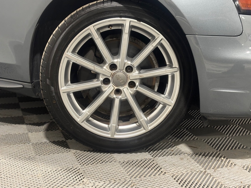 Audi A4 2.0T Premium quattro Sedan AWD 8A 2016