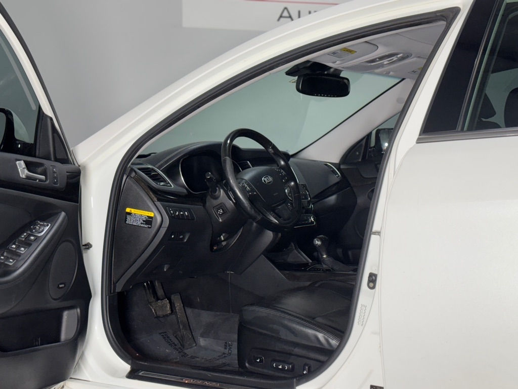 Kia Cadenza Limited 2014