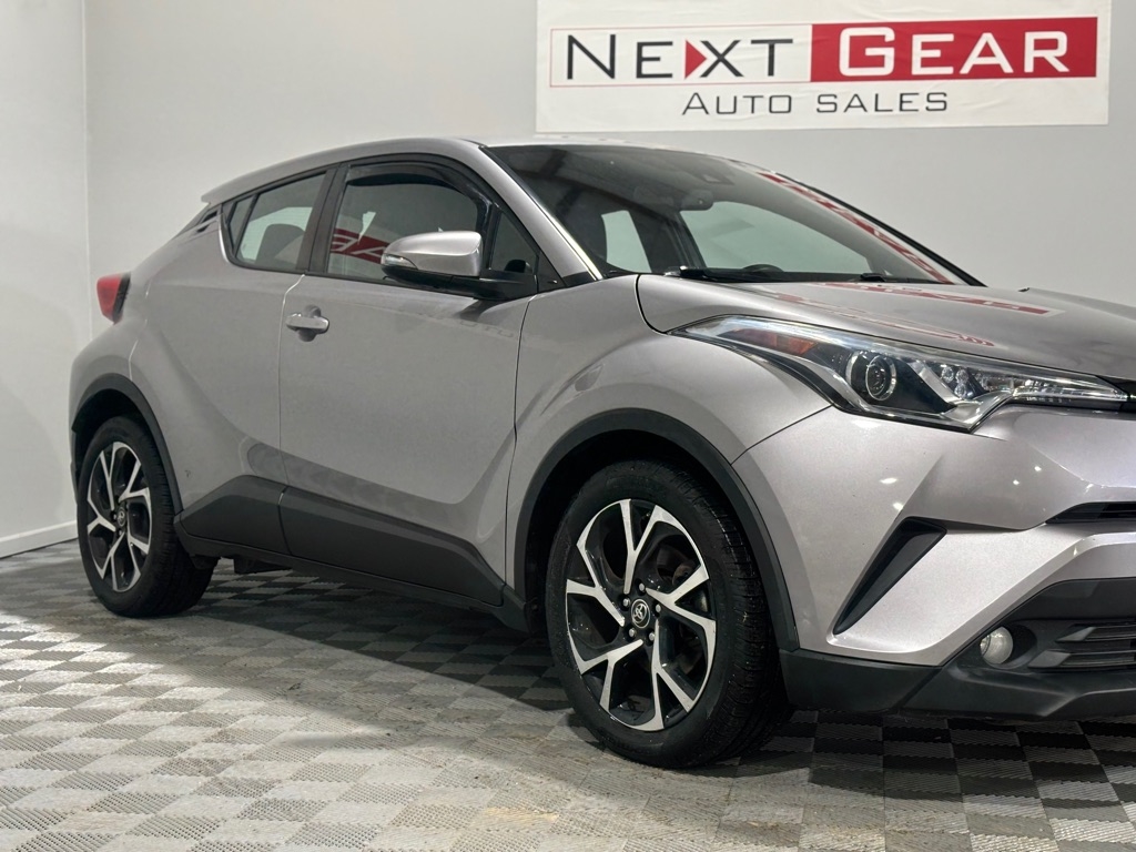 Toyota C-HR XLE 2018