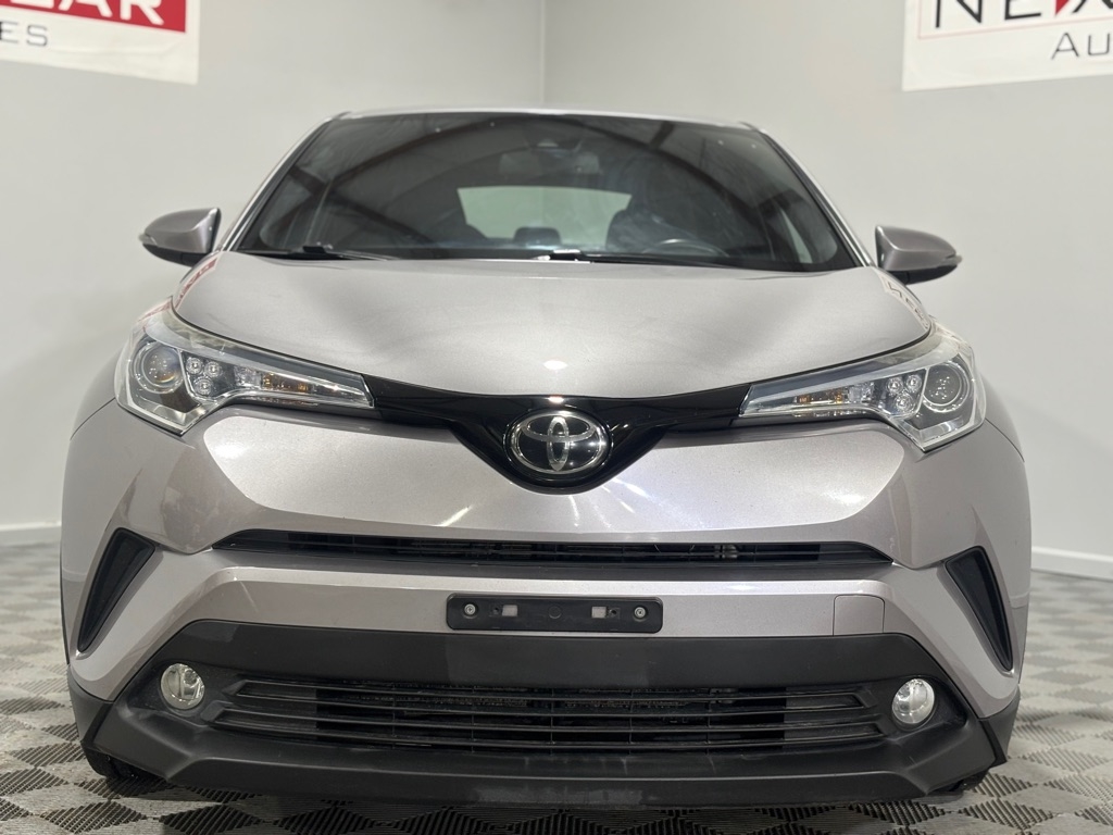 Toyota C-HR XLE 2018