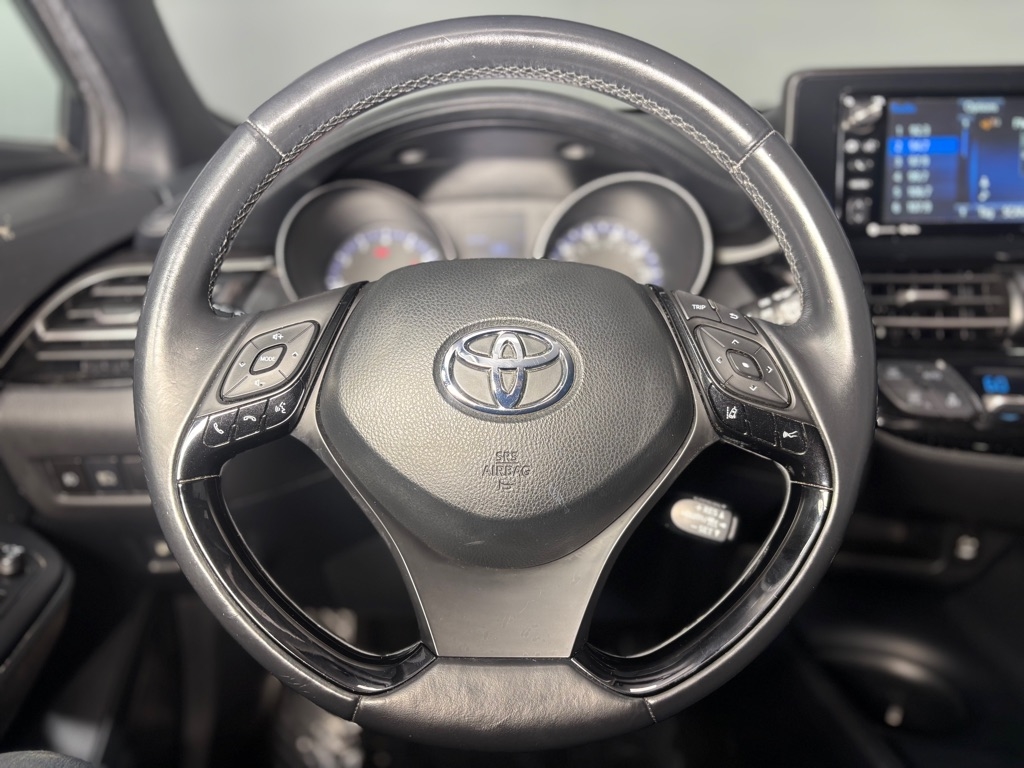 Toyota C-HR XLE 2018