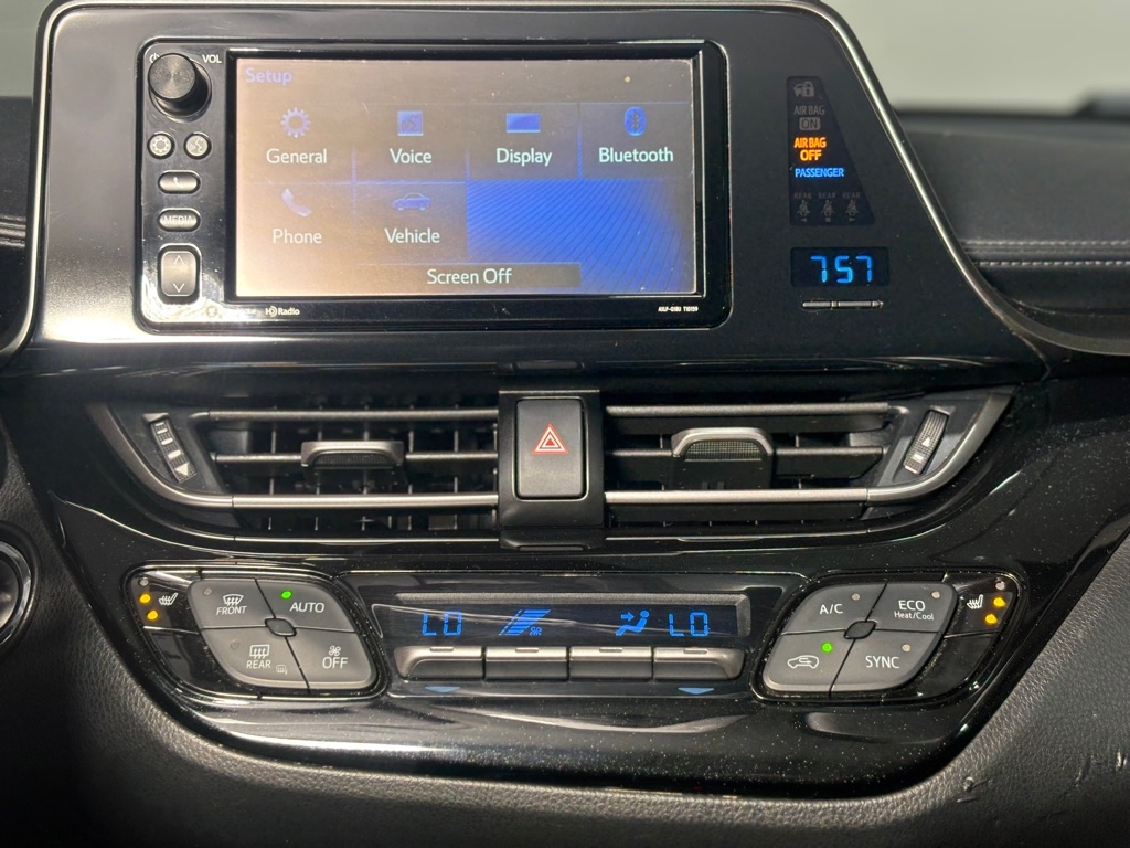 Toyota C-HR XLE 2018