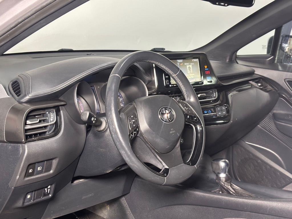 Toyota C-HR XLE 2018