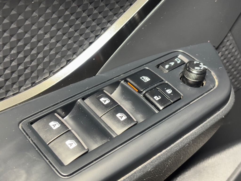 Toyota C-HR XLE 2018