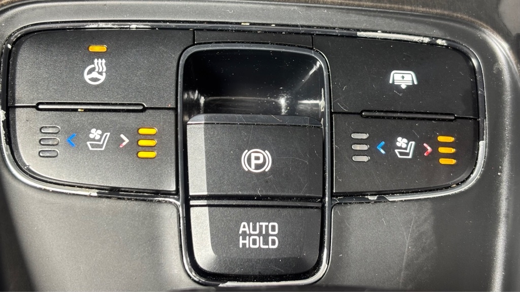 Kia Cadenza Premium 2015