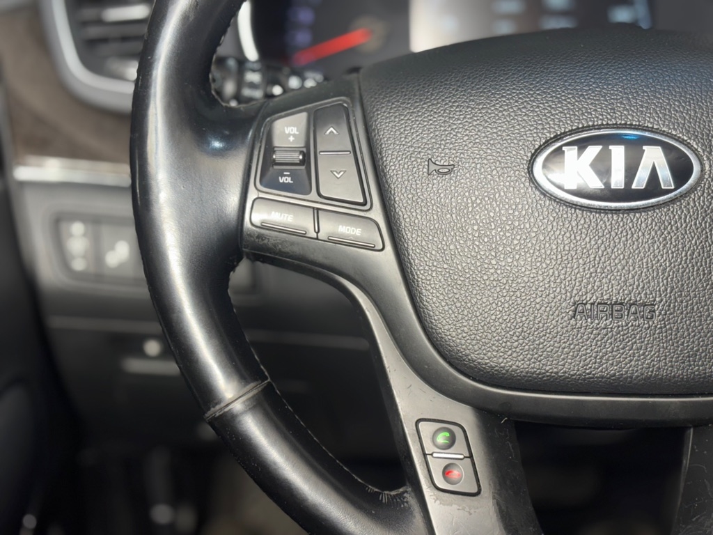 Kia Cadenza Premium 2015