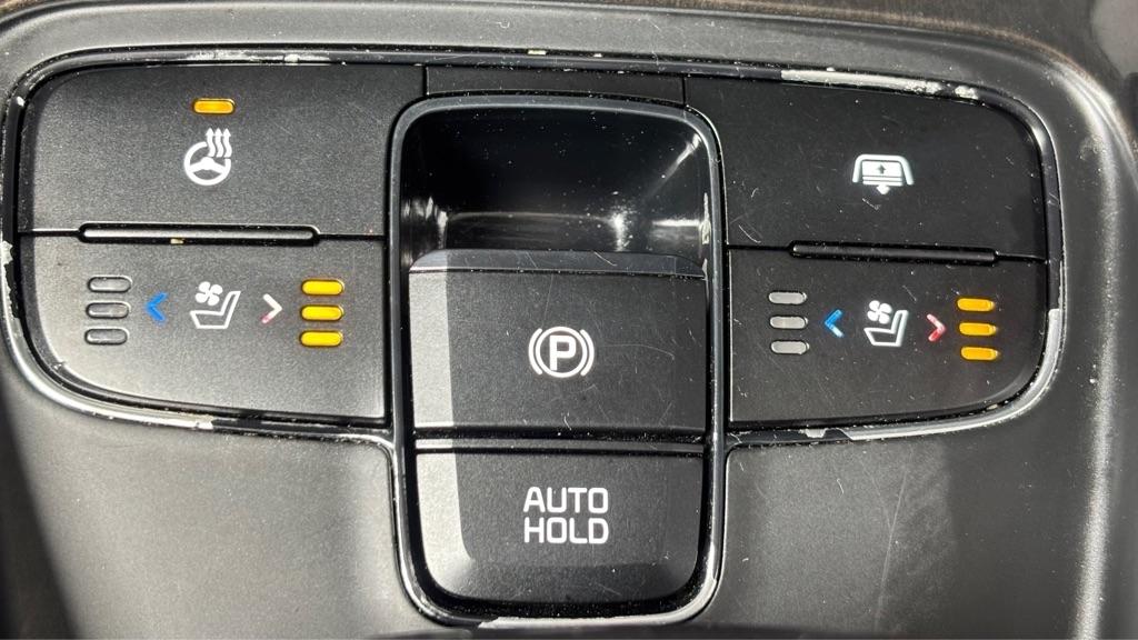 Kia Cadenza Premium 2015