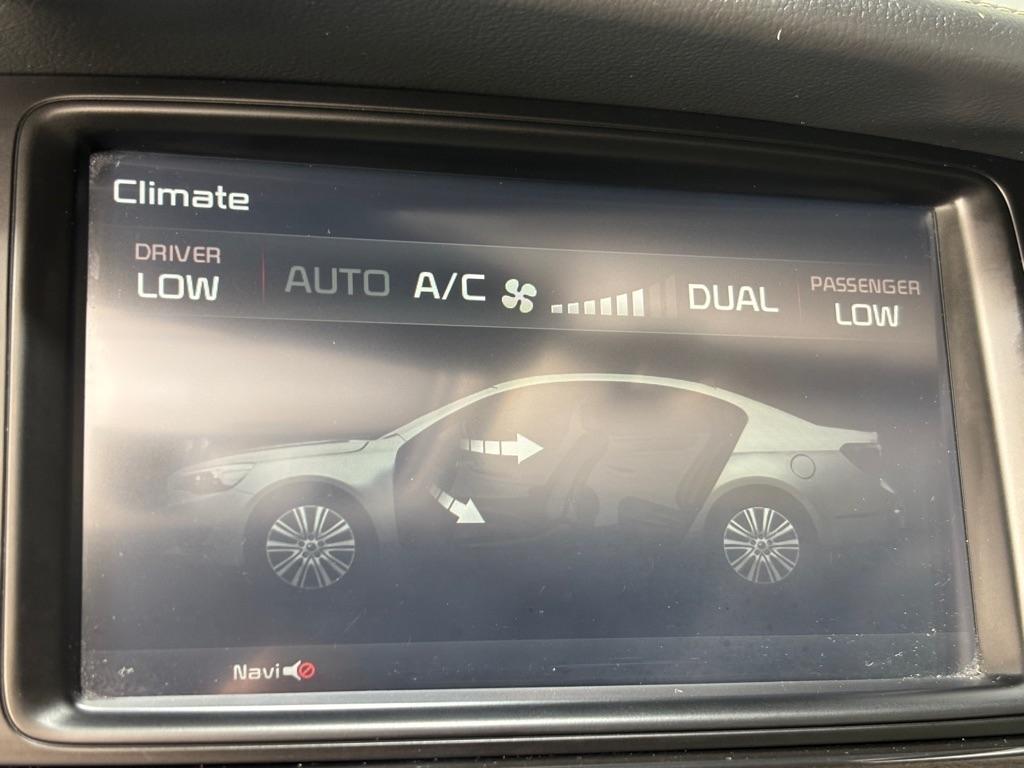 Kia Cadenza Premium 2015