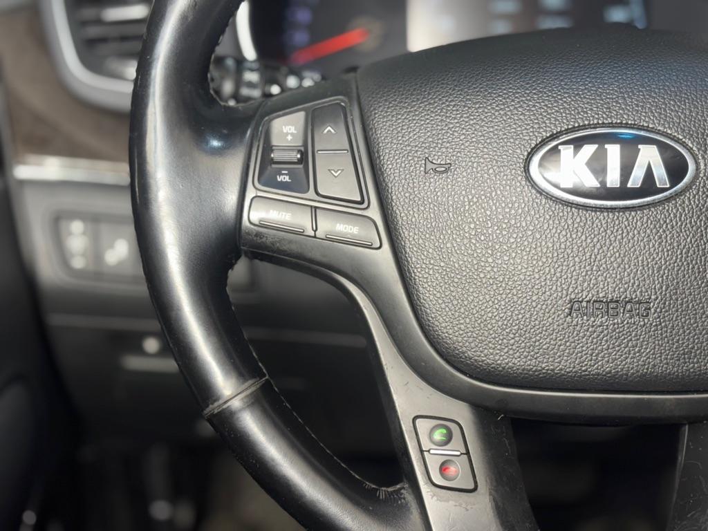 Kia Cadenza Premium 2015