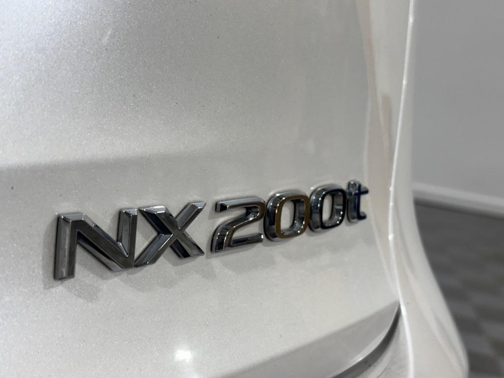 Lexus NX 200t FWD 2016