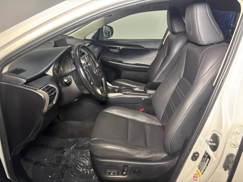 Lexus NX 200t FWD 2016