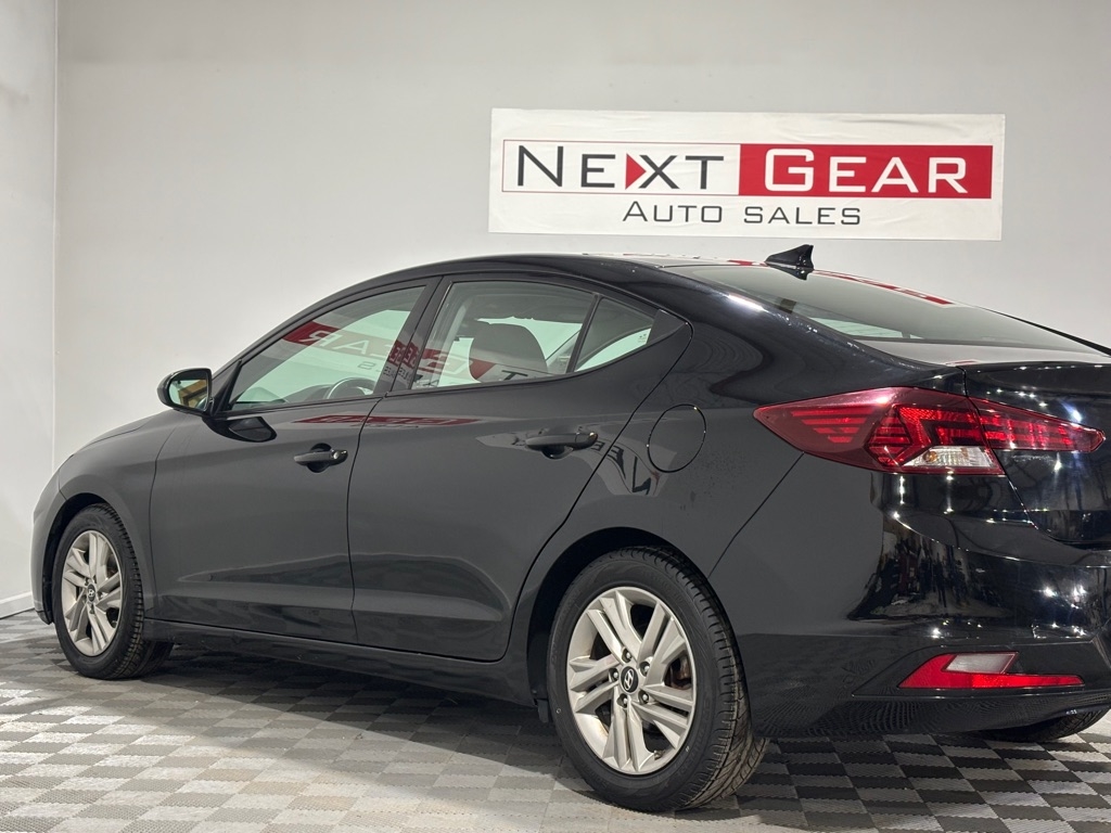 Hyundai Elantra Limited 2019