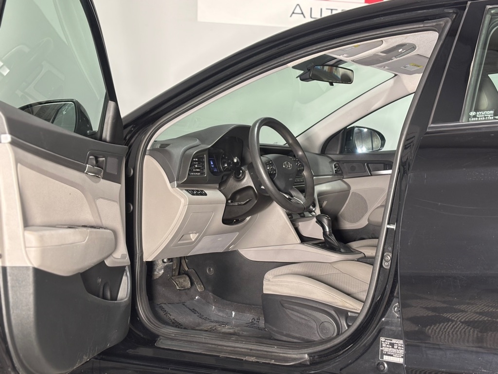 Hyundai Elantra Limited 2019