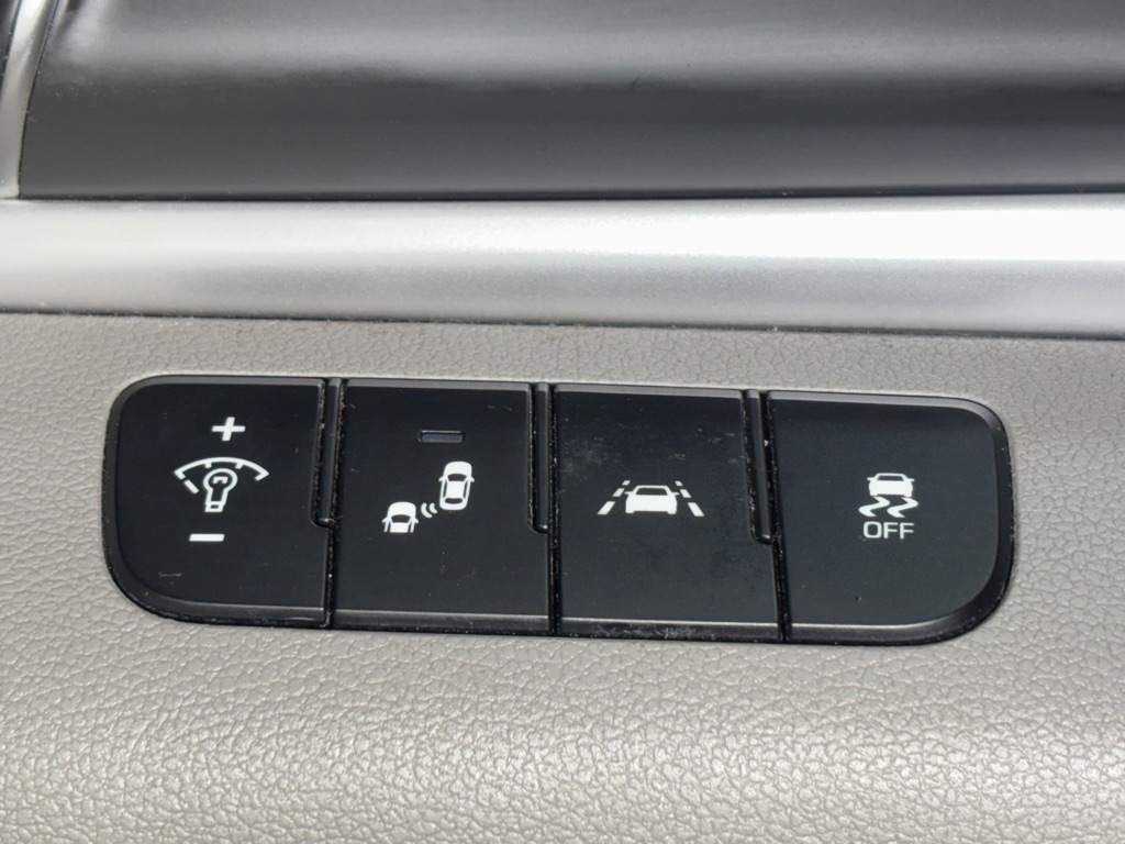 Hyundai Elantra Limited 2019