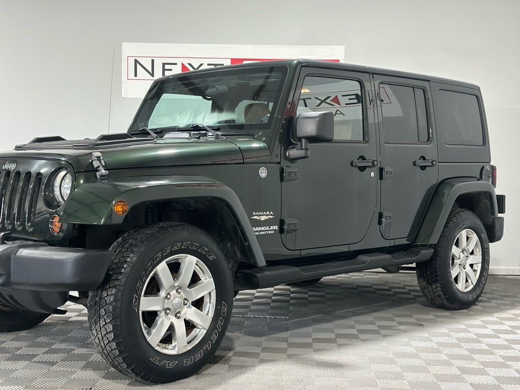 Jeep Wrangler Unlimited Sahara 4WD 2011