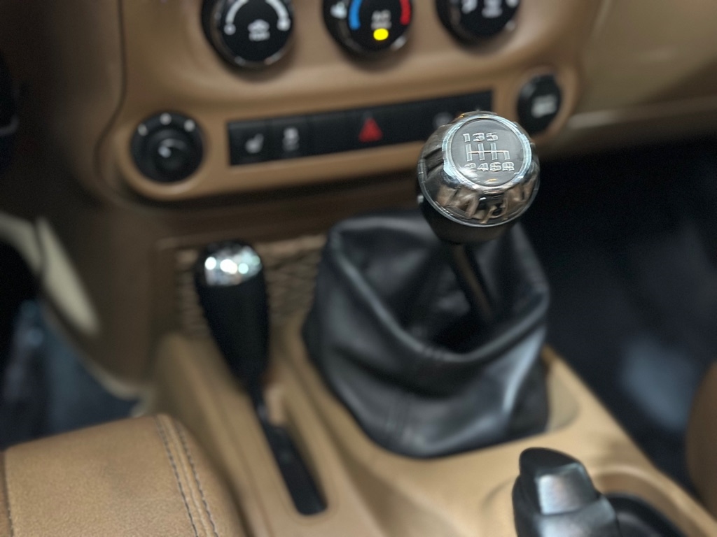 Jeep Wrangler Unlimited Sahara 4WD 2011