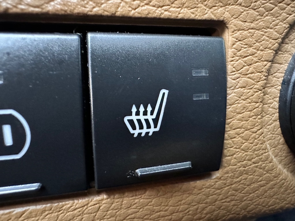 Jeep Wrangler Unlimited Sahara 4WD 2011