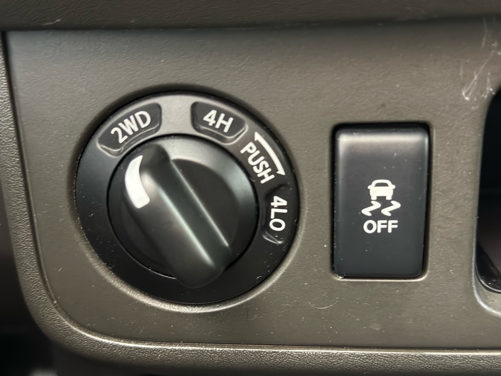 Nissan Xterra X 4WD 2015