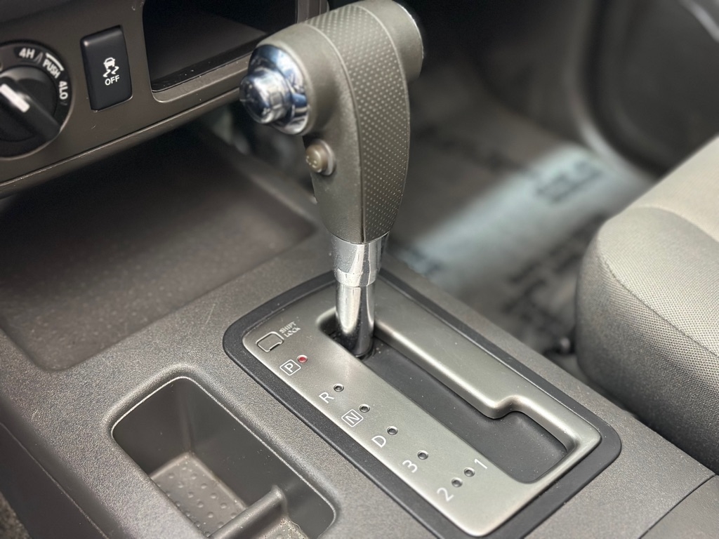 Nissan Xterra X 4WD 2015