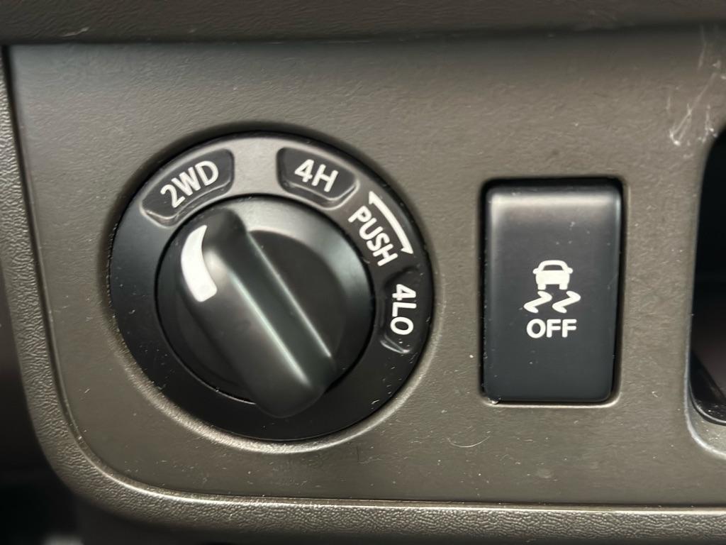 Nissan Xterra X 4WD 2015