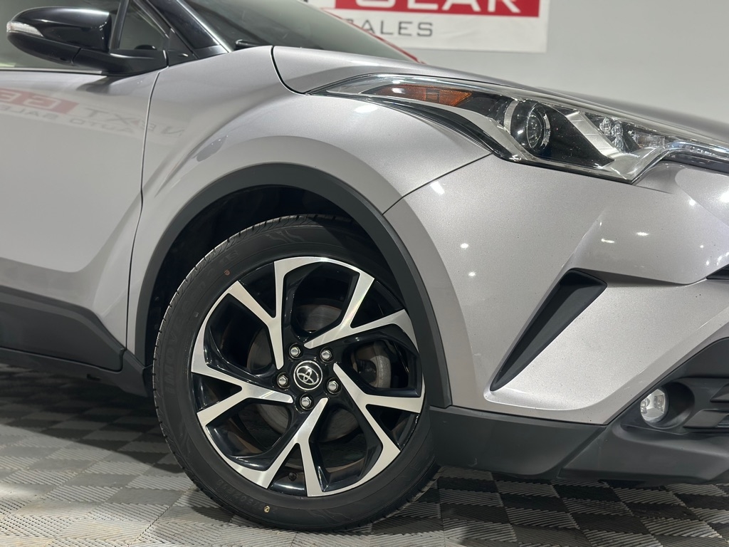 Toyota C-HR XLE 2019