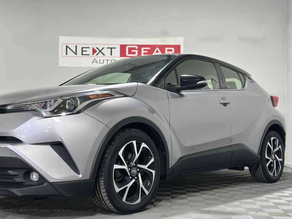 Toyota C-HR XLE 2019