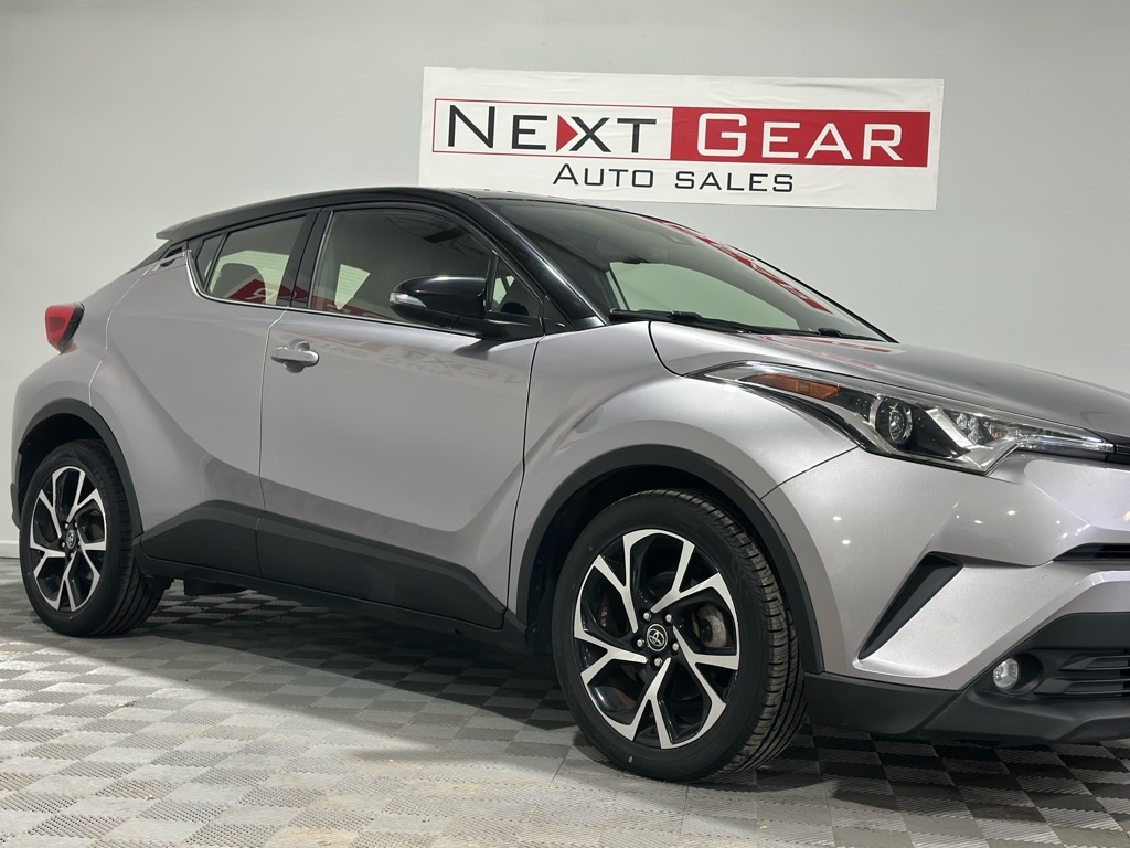 Toyota C-HR XLE 2019