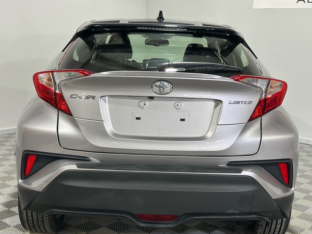 Toyota C-HR XLE 2019