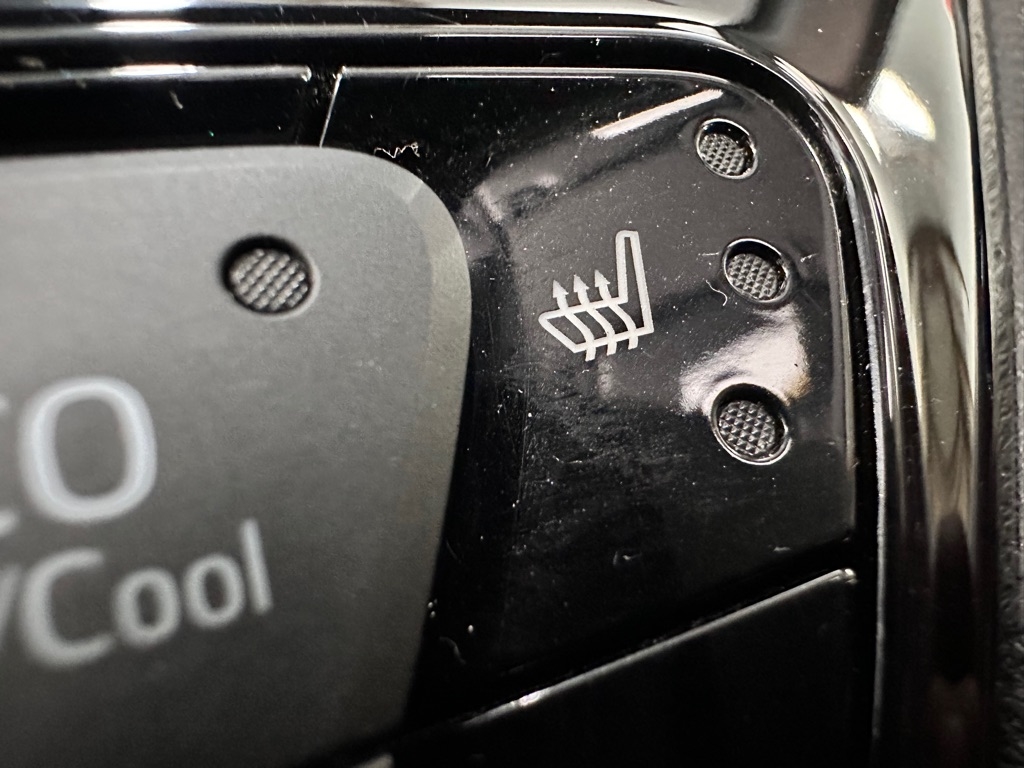 Toyota C-HR XLE 2019