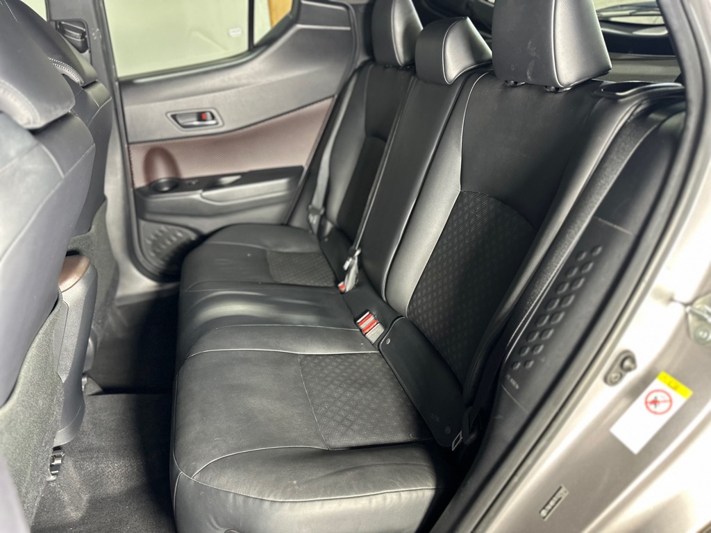 Toyota C-HR XLE 2019