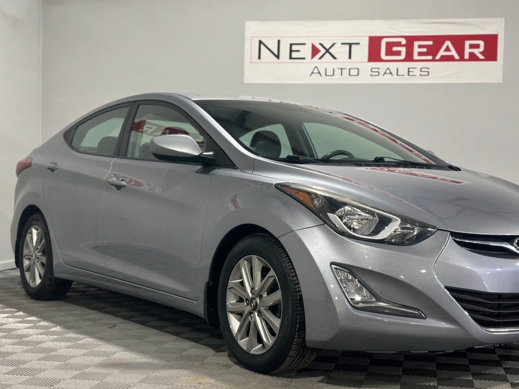 Hyundai Elantra SE 6AT 2016