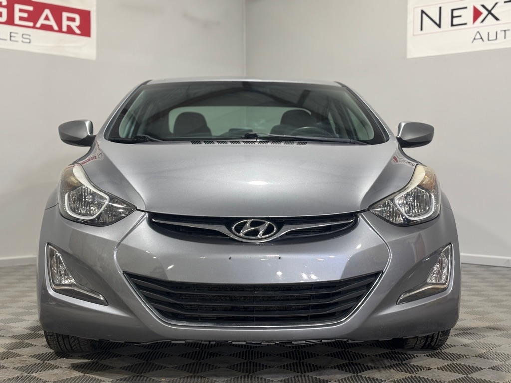 Hyundai Elantra SE 6AT 2016