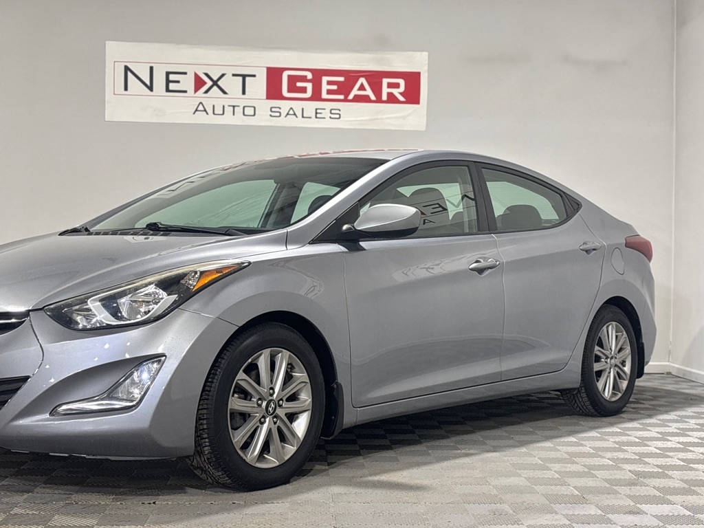 Hyundai Elantra SE 6AT 2016