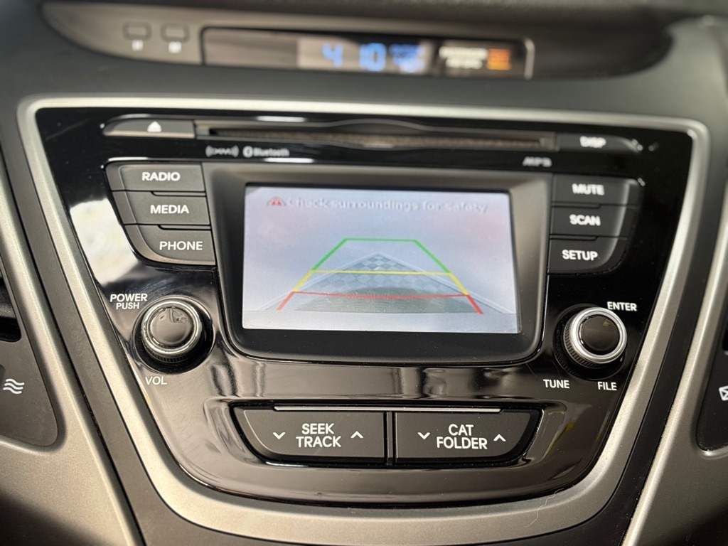 Hyundai Elantra SE 6AT 2016