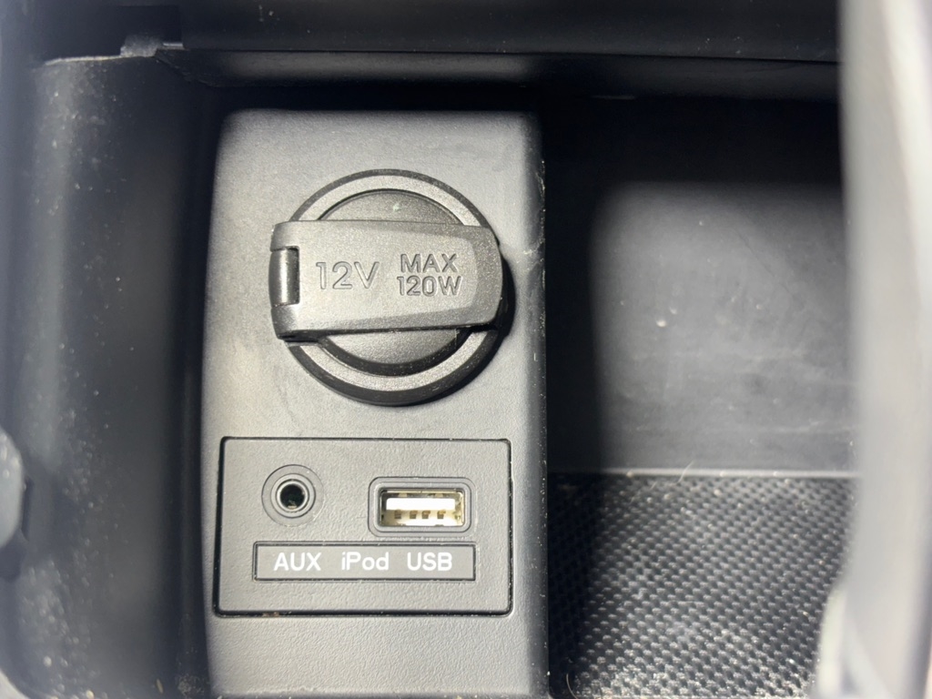 Hyundai Elantra SE 6AT 2016