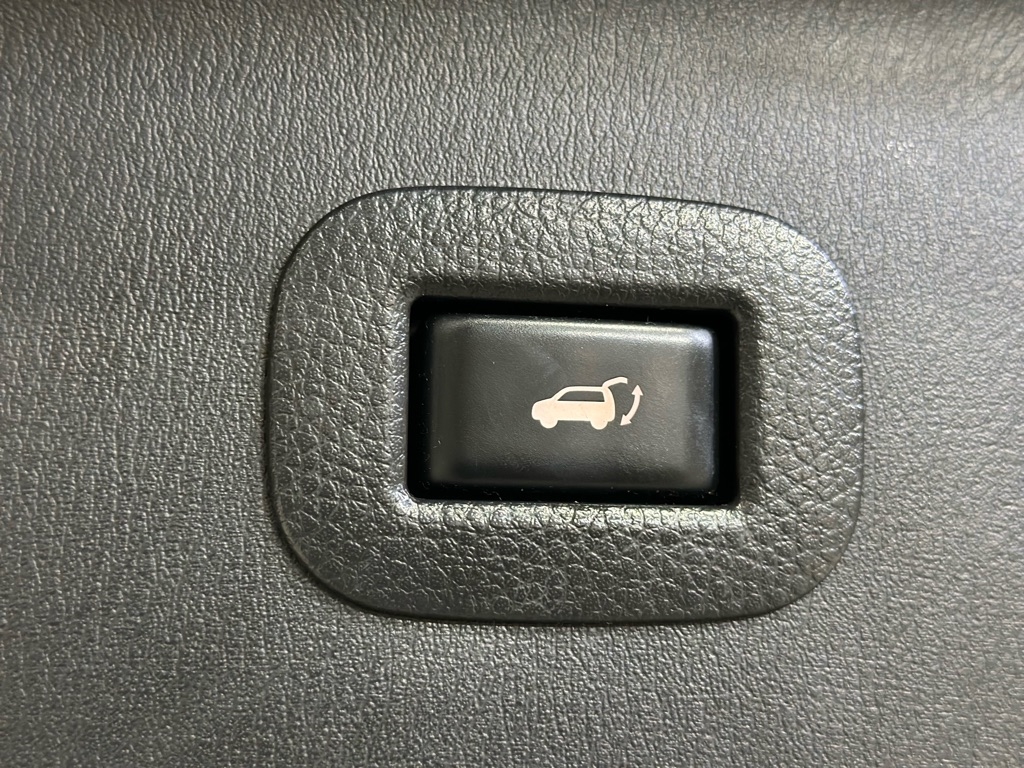 Nissan Armada SV AWD 2019