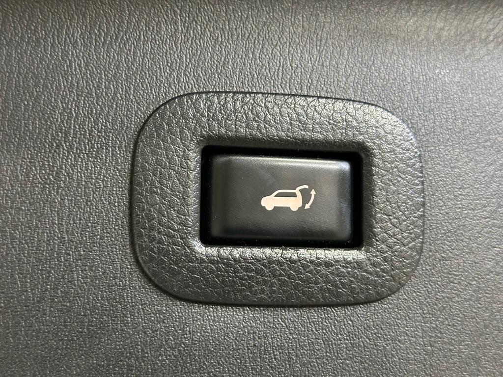 Nissan Armada SV AWD 2019