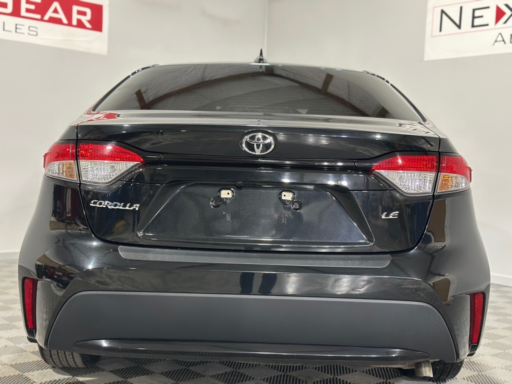 Toyota Corolla LE 2021