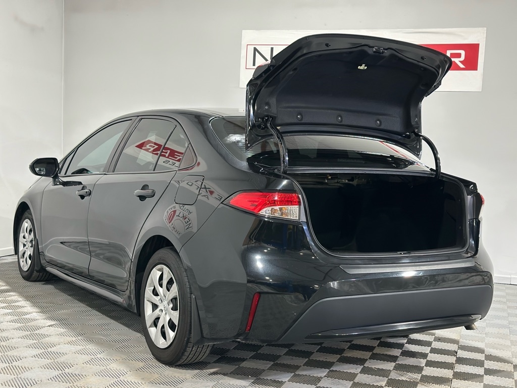 Toyota Corolla LE 2021