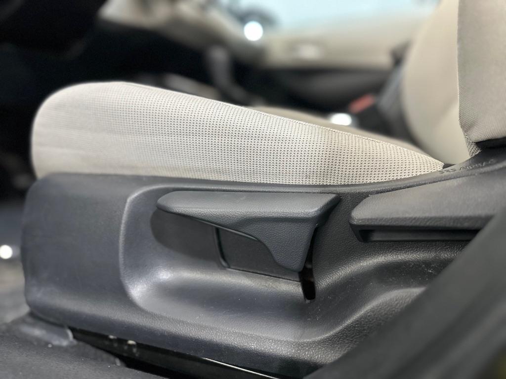 Toyota Corolla LE 2021