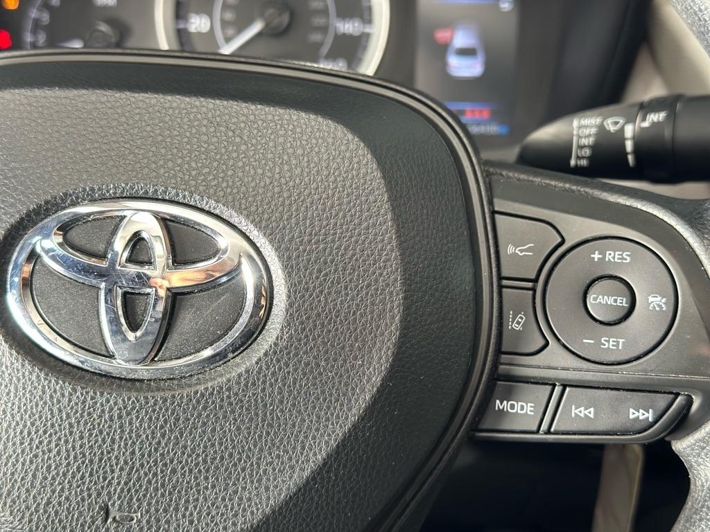 Toyota Corolla LE 2021