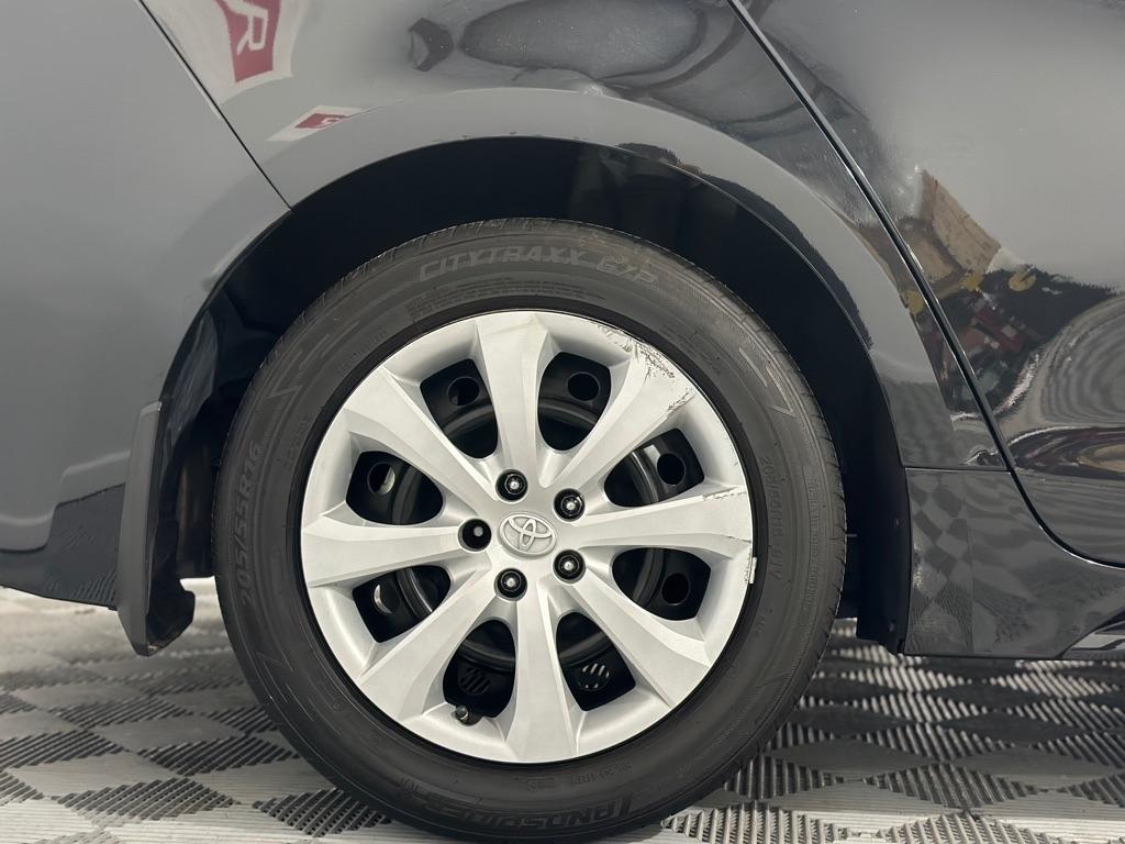 Toyota Corolla LE 2021