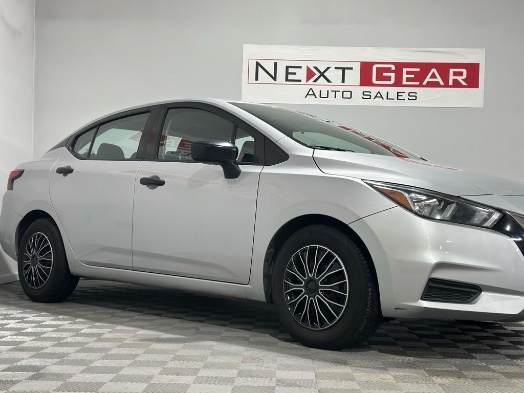 Nissan Versa S CVT 2020