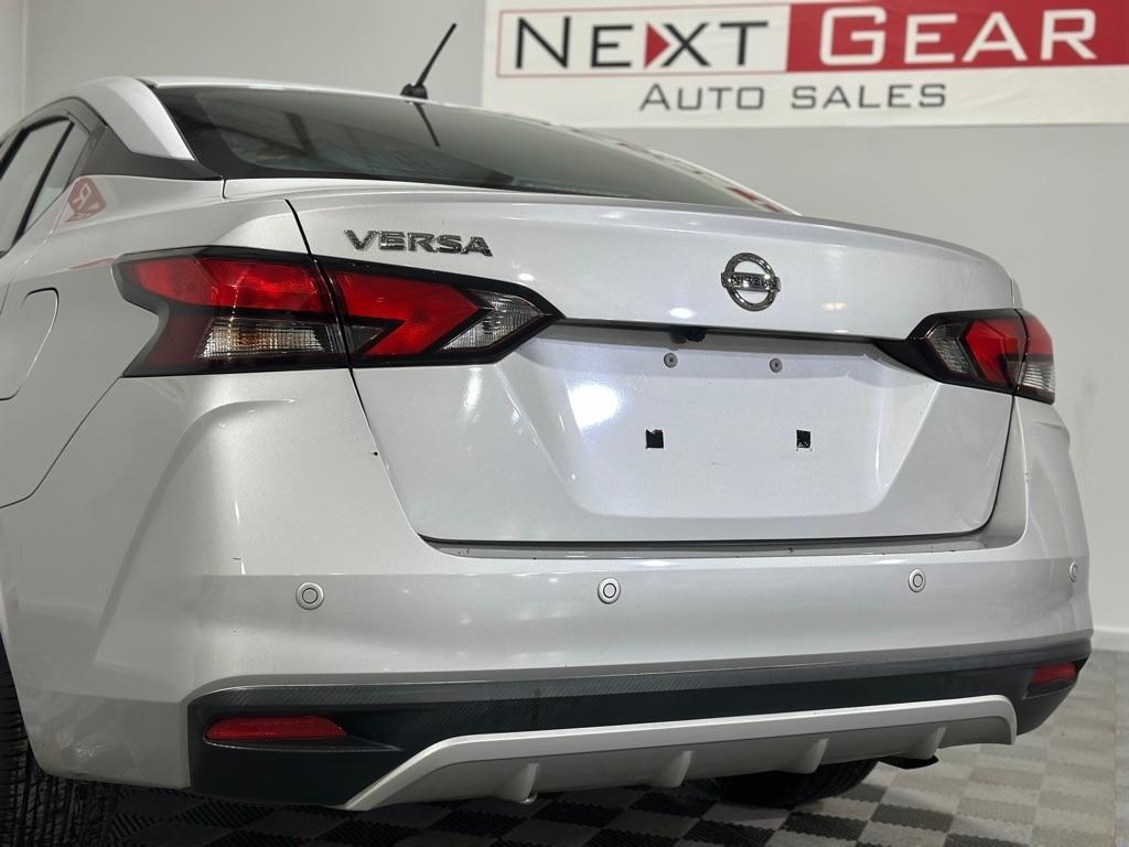 Nissan Versa S CVT 2020