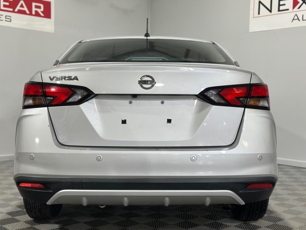 Nissan Versa S CVT 2020