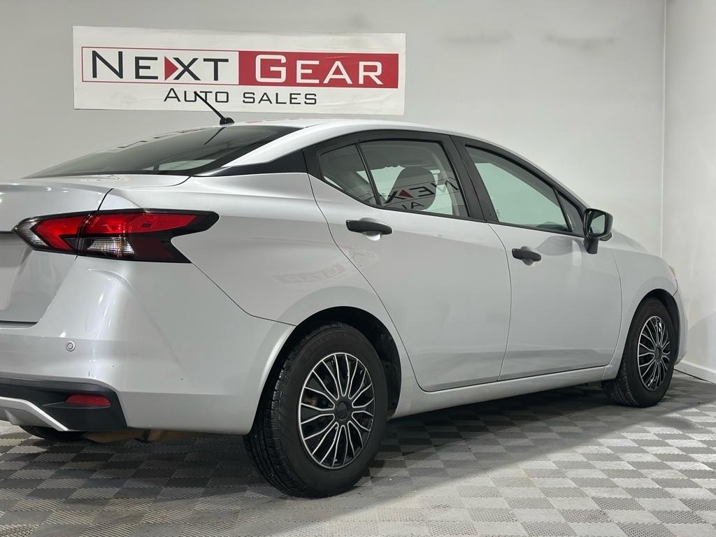 Nissan Versa S CVT 2020