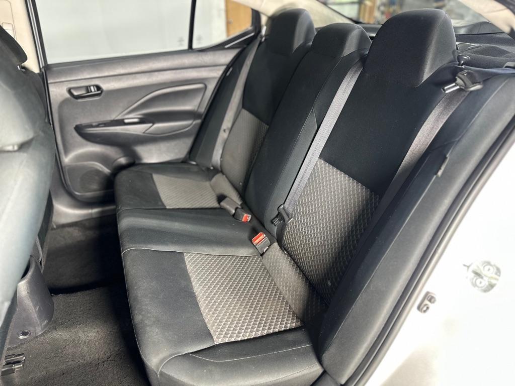 Nissan Versa S CVT 2020